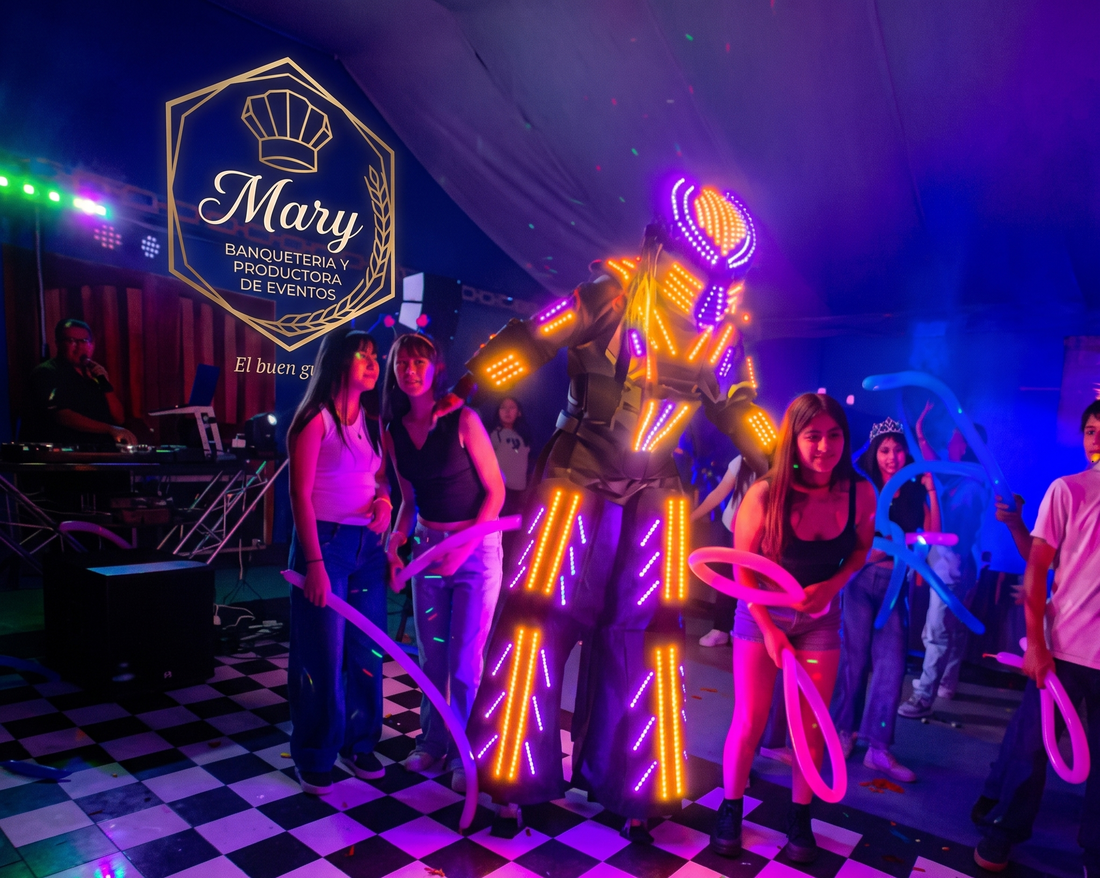 Robot LED animando a los invitados en una fiesta